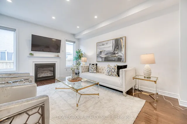 Additional image 16 of 33 Ezra Cres
