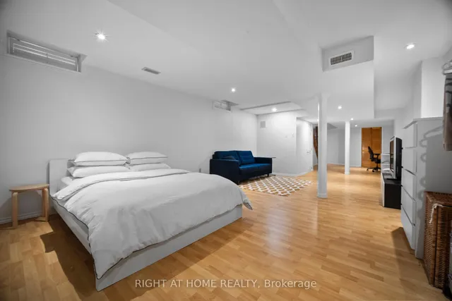 Additional image 32 of 1085 Foxglove Pl