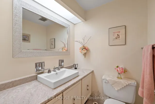 Additional image 15 of 5250 Lakeshore Rd Unit 809