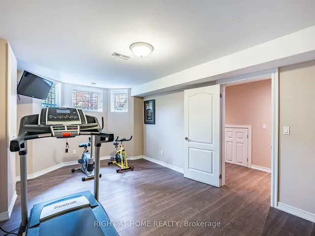 Additional image 30 of 30 Haliburton Ave