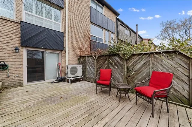 Additional image 27 of 1967 Main St Unit 6