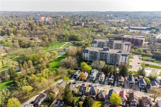 Additional image 44 of 15 Henry St