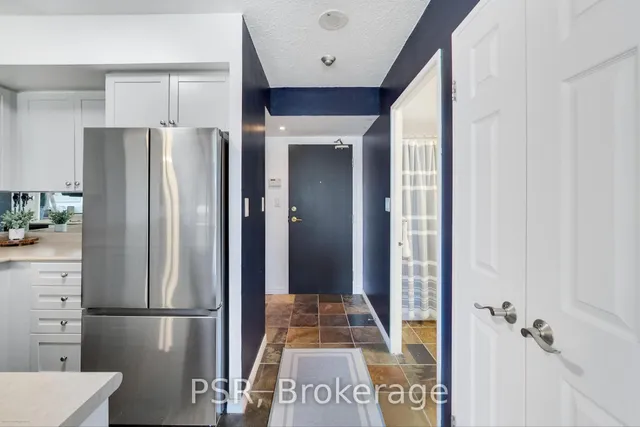 Additional image 5 of 230 King St Unit 1023