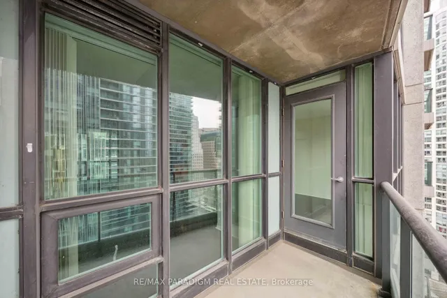 Additional image 27 of 16 Yonge St Unit 1713