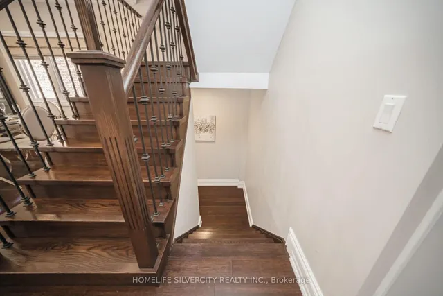 Additional image 24 of 3192 Sorrento Cres