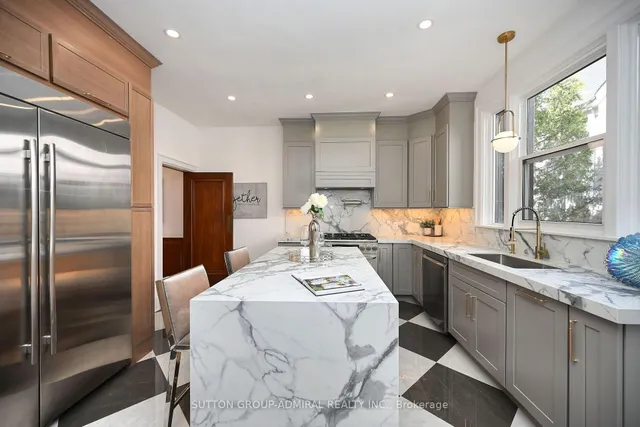 Additional image 21 of 987 Royal York Rd