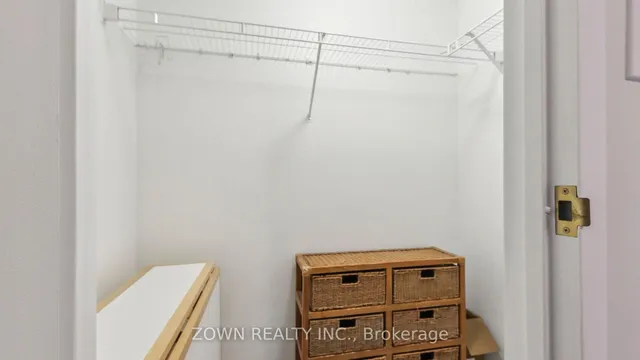 Additional image 26 of 54 East Liberty St Unit 1044