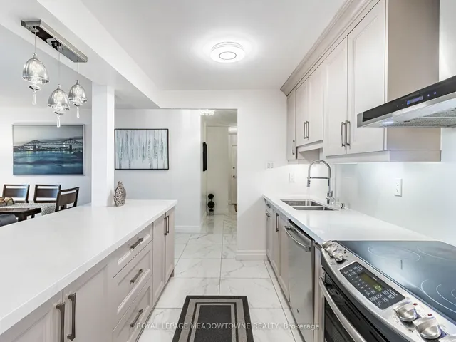 Additional image 46 of 61 Richview Rd Unit 406