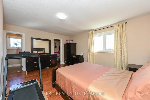 Additional image 28 of 5136 Palomar Cres