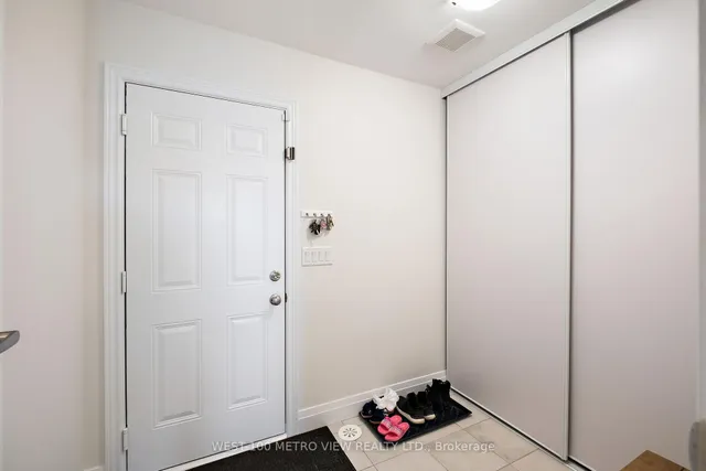 Additional image 35 of 499 Dundas St