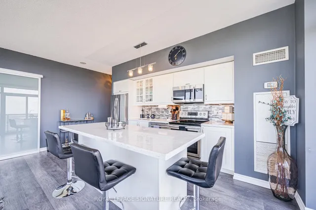 Additional image 14 of 105 The Queensway N/A Unit 2710