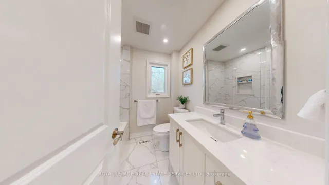 Additional image 23 of 168 Ronan Ave