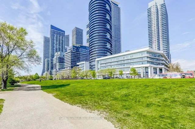 Additional image 46 of 58 Marine Parade Dr Unit 806