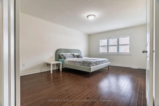 Additional image 31 of 61 Finegan Circ