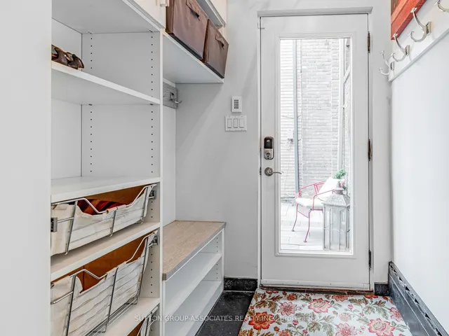 Additional image 17 of 20 Glengrove Ave