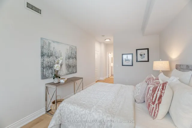 Additional image 21 of 1101 Leslie St Unit 305