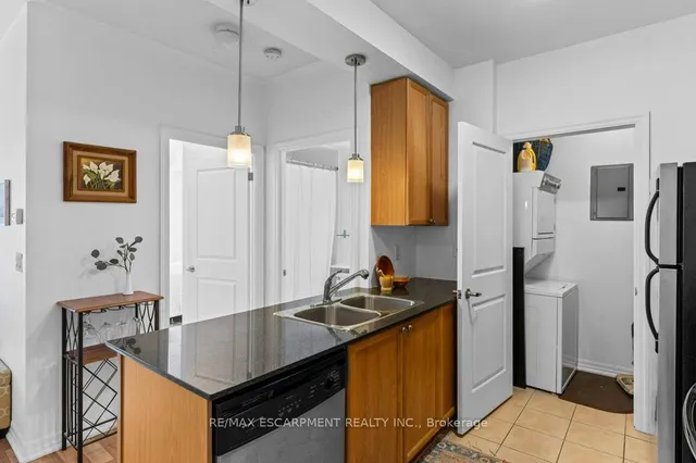 Additional image 32 of 245 Dalesford Rd Unit 317