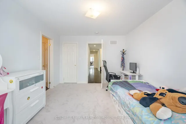 Additional image 30 of 474 Cedric Terr