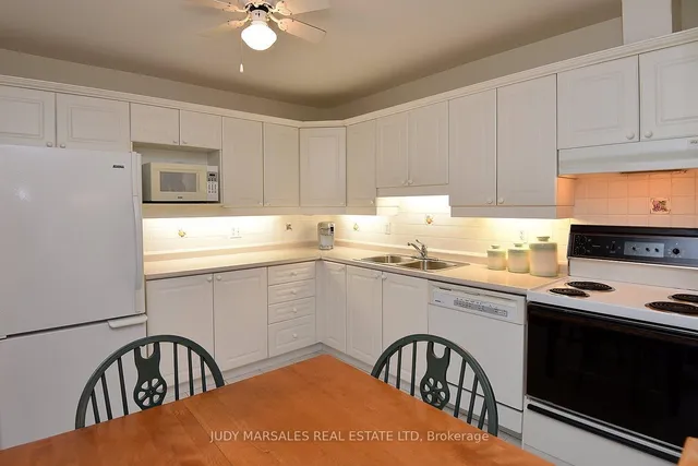 Additional image 17 of 47 Main St Unit 26