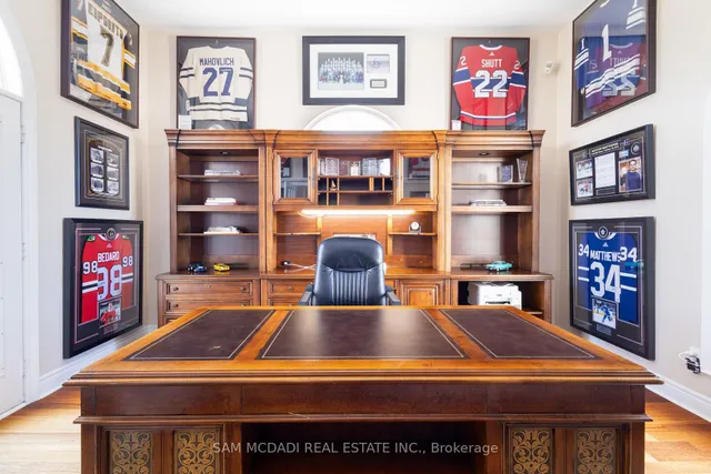 Additional image 39 of 11170 Menzies Crt