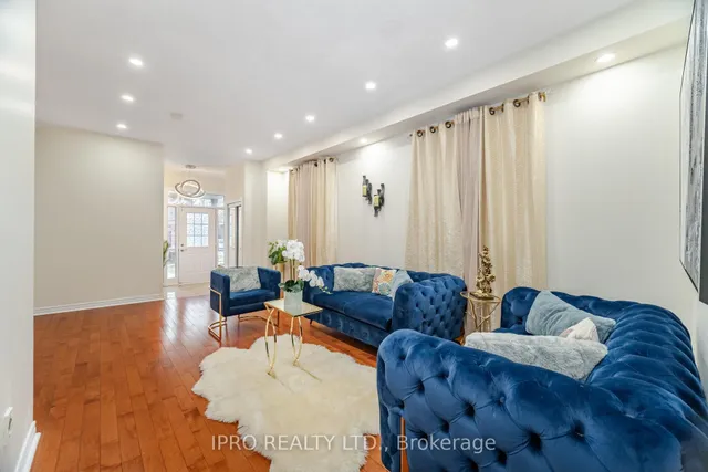 Additional image 9 of 803 Khan Cres