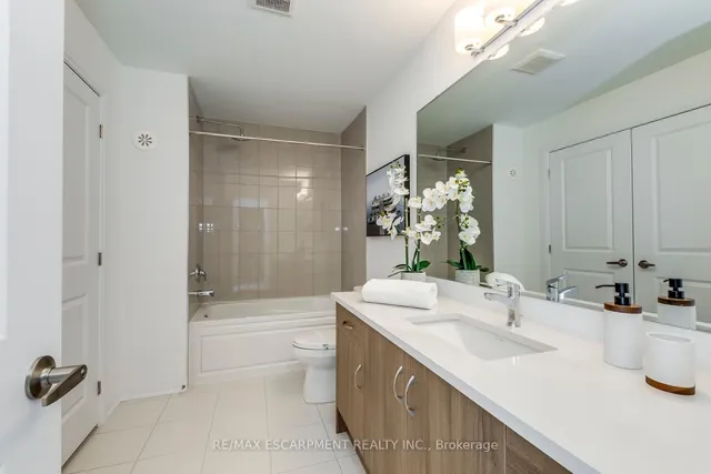 Additional image 35 of 3262 Crystal Dr