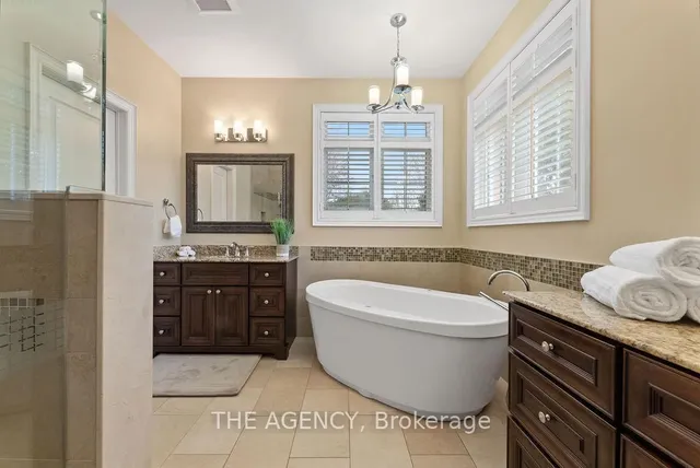 Additional image 16 of 4 Pride Crt