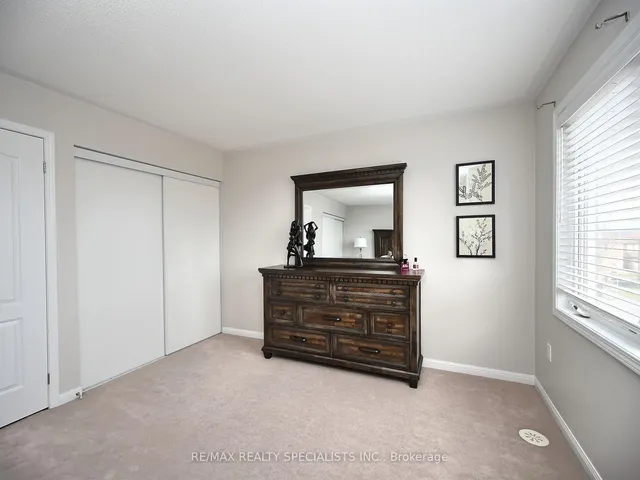 Additional image 38 of 82 Suitor Crt