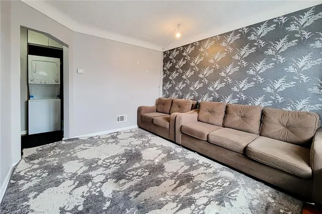 Additional image 13 of 698 Upper Sherman Ave