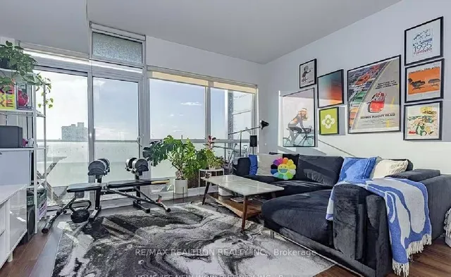 Additional image 6 of 210 Simcoe St Unit 704