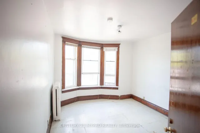 Additional image 10 of 35 Huron St