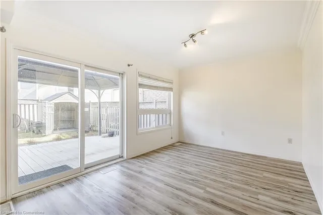 Primary image of 83 Powell Dr