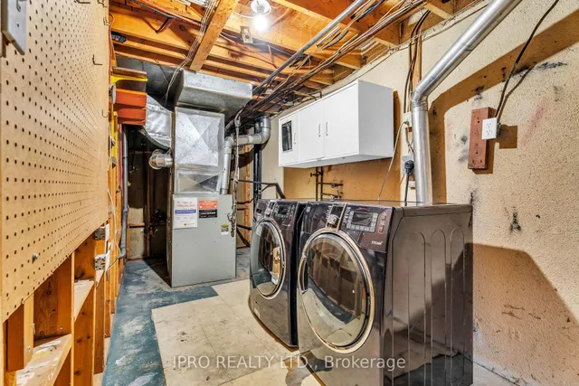 Additional image 30 of 40 Village Crt