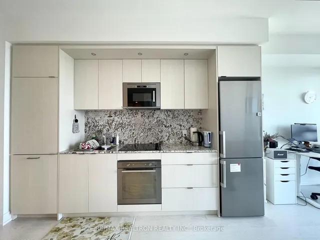 Additional image 11 of 30 Inn On The Park Dr Unit 3706