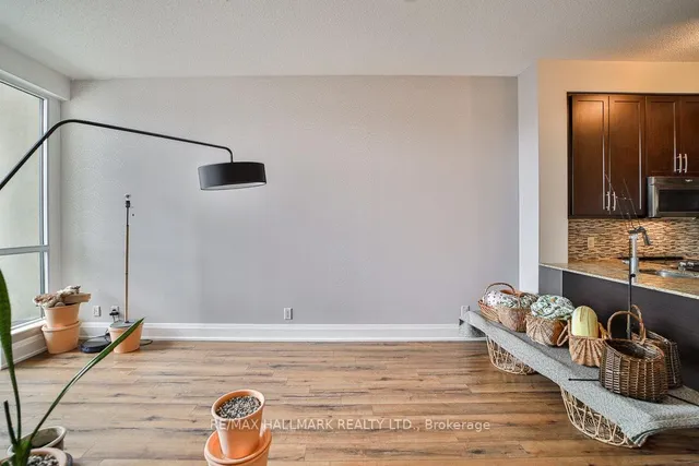 Additional image 4 of 2 Old Mill Dr Unit 121