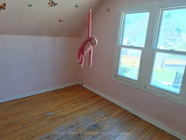 Additional image 13 of 676 Trethewey Dr