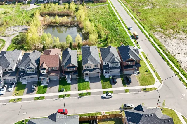 Additional image 4 of 12 Midhurst Hts