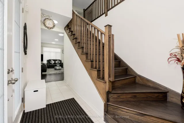 Additional image 7 of 96 Yale Dr