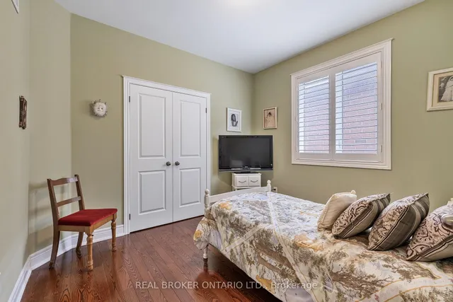 Additional image 27 of 28 Hampton Springs Dr