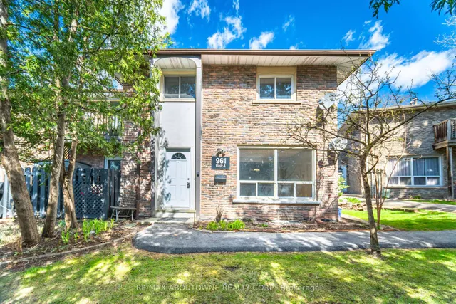 961 Francis Rd Unit 4