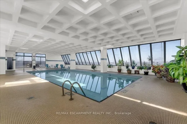 Additional image 18 of 75 Queen St Unit 1702