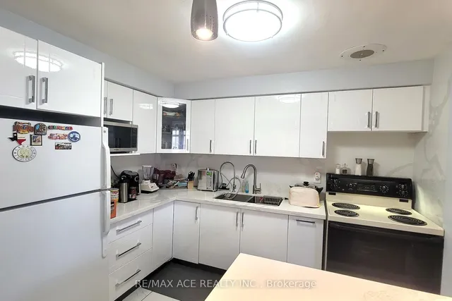 Additional image 25 of 825 Kennedy Rd Unit 506