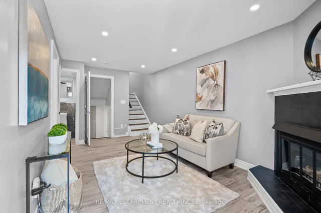 Additional image 35 of 955 King Rd Unit 7