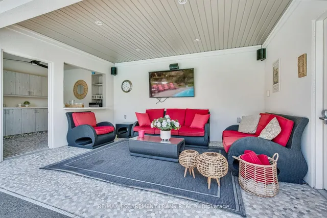 Additional image 44 of 59 Elodia Crt