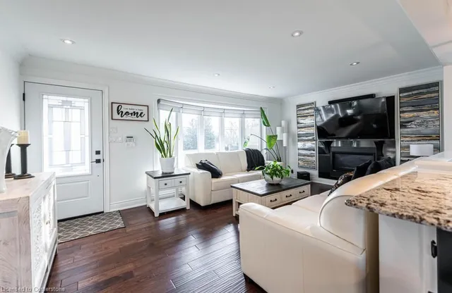 Additional image 9 of 7320 Dickenson Rd