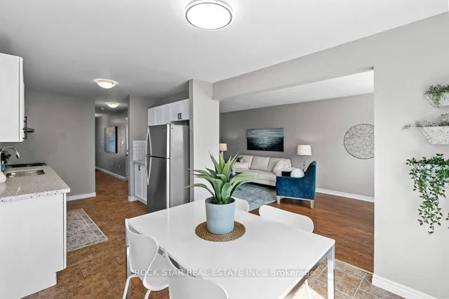 Additional image 18 of 28 Vennio Lane