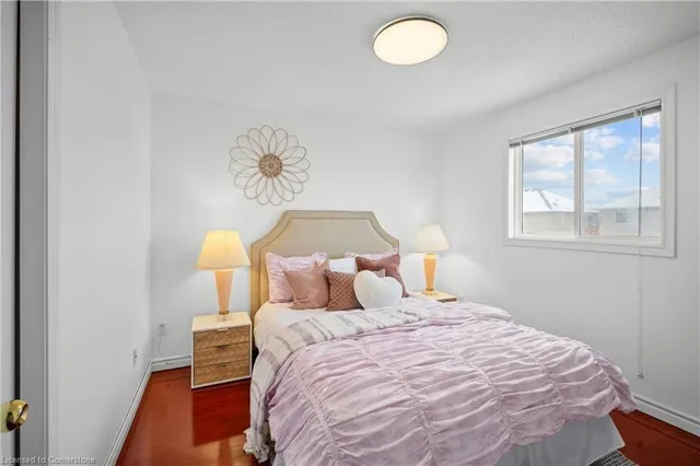 Additional image 35 of 100 Thames Way