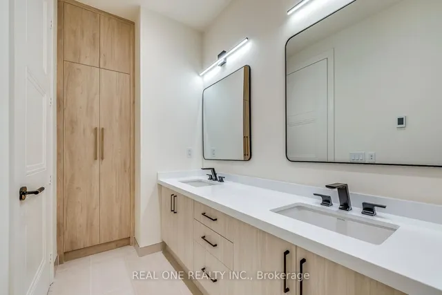 Additional image 35 of 509 Dundas St Unit 815