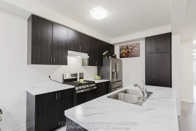 Additional image 14 of 180 Agro St