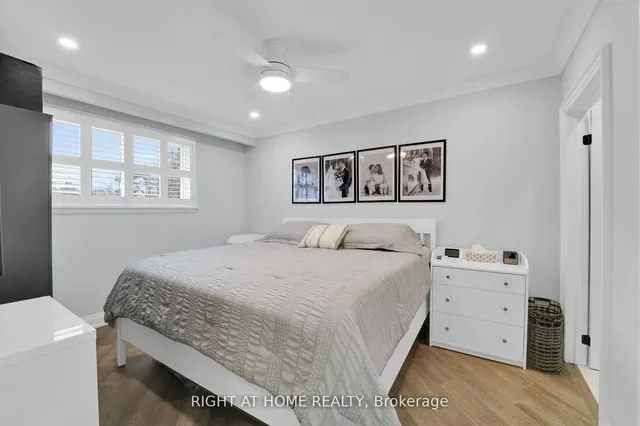 Additional image 16 of 54 Primula Cres